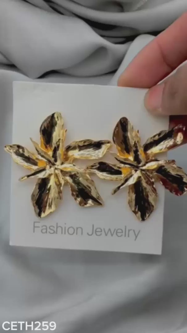 Flower Tops Pair